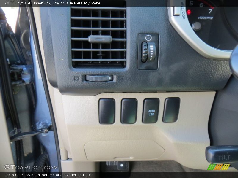 Pacific Blue Metallic / Stone 2005 Toyota 4Runner SR5