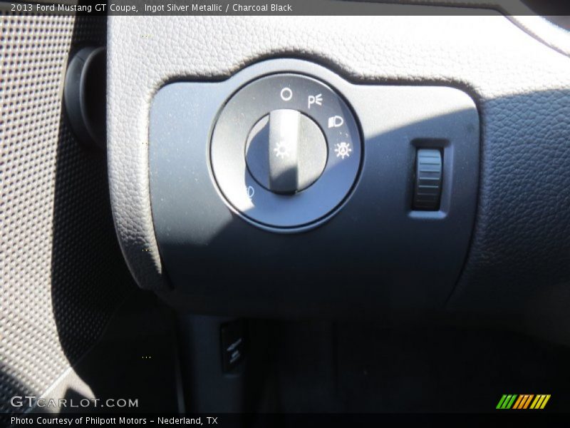 Ingot Silver Metallic / Charcoal Black 2013 Ford Mustang GT Coupe