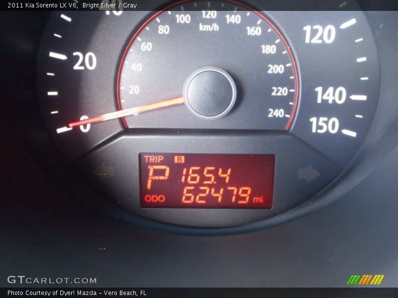 Bright Silver / Gray 2011 Kia Sorento LX V6