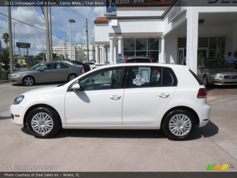 Candy White / Titan Black 2011 Volkswagen Golf 4 Door