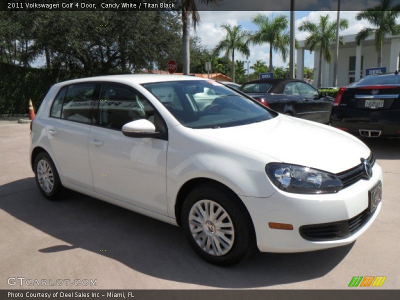 Candy White / Titan Black 2011 Volkswagen Golf 4 Door