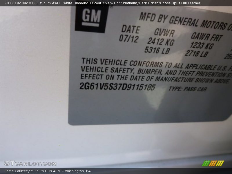 White Diamond Tricoat / Very Light Platinum/Dark Urban/Cocoa Opus Full Leather 2013 Cadillac XTS Platinum AWD