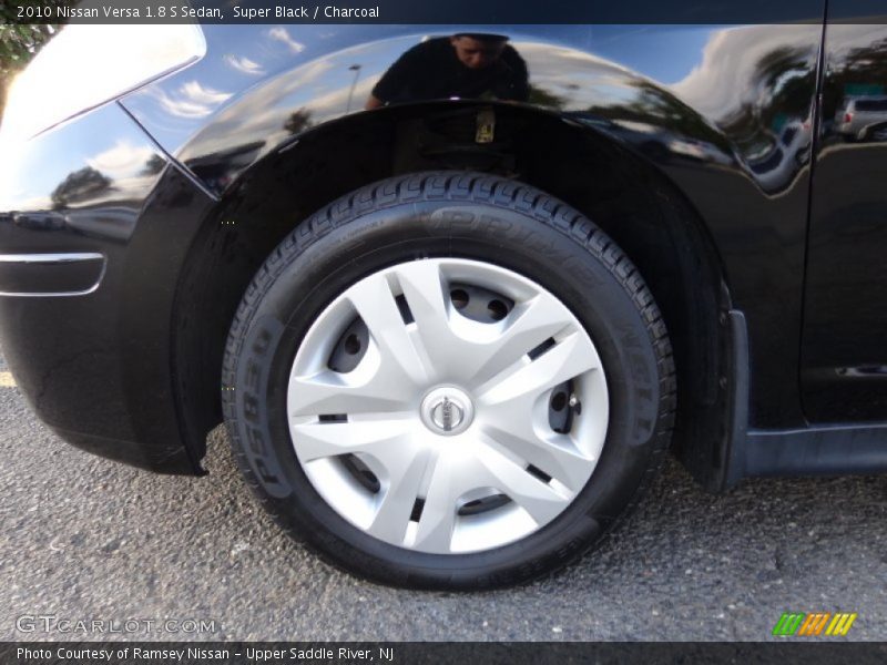 Super Black / Charcoal 2010 Nissan Versa 1.8 S Sedan
