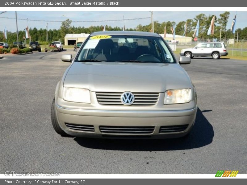 Wheat Beige Metallic / Black 2004 Volkswagen Jetta GLS Sedan