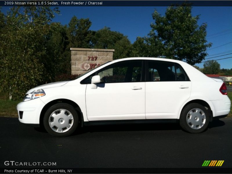 Fresh Powder / Charcoal 2009 Nissan Versa 1.8 S Sedan
