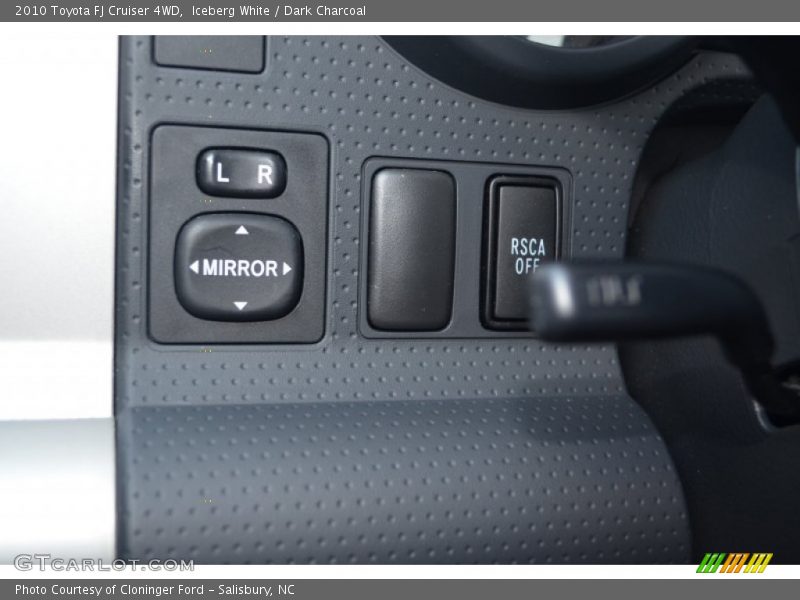 Iceberg White / Dark Charcoal 2010 Toyota FJ Cruiser 4WD