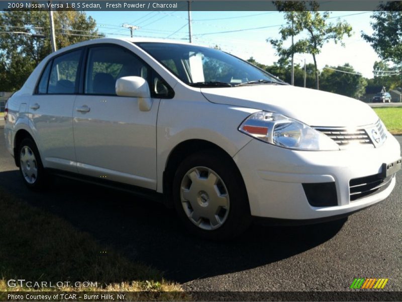 Fresh Powder / Charcoal 2009 Nissan Versa 1.8 S Sedan