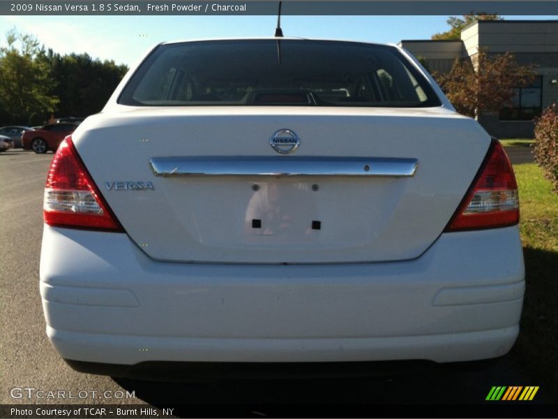 Fresh Powder / Charcoal 2009 Nissan Versa 1.8 S Sedan