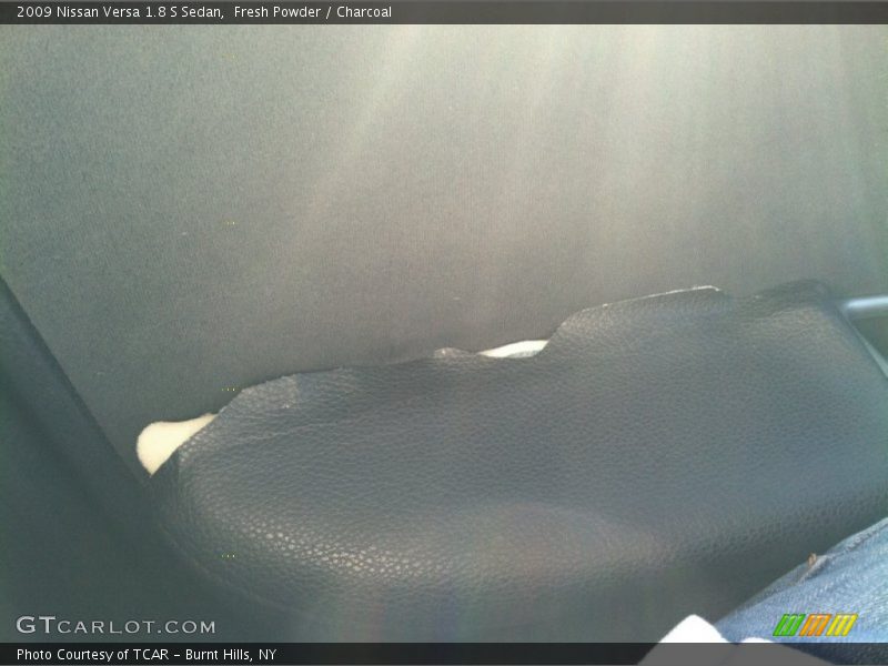 Fresh Powder / Charcoal 2009 Nissan Versa 1.8 S Sedan