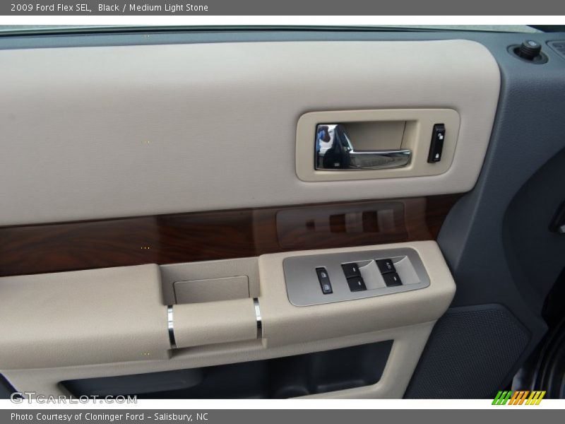 Door Panel of 2009 Flex SEL