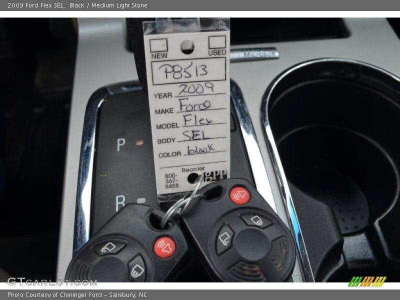 Black / Medium Light Stone 2009 Ford Flex SEL