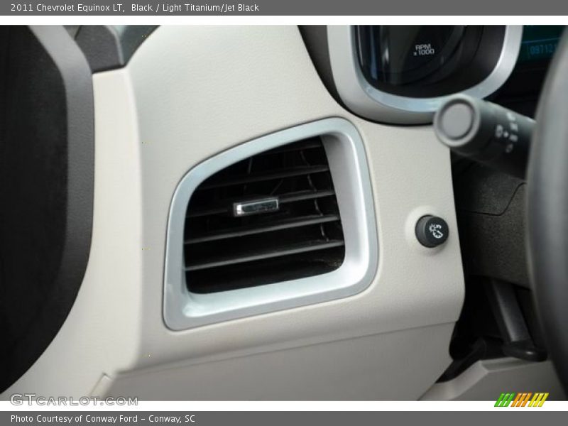 Black / Light Titanium/Jet Black 2011 Chevrolet Equinox LT