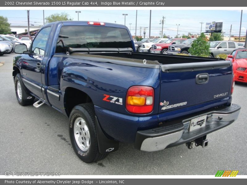 Indigo Blue Metallic / Graphite Gray 2002 Chevrolet Silverado 1500 LS Regular Cab 4x4