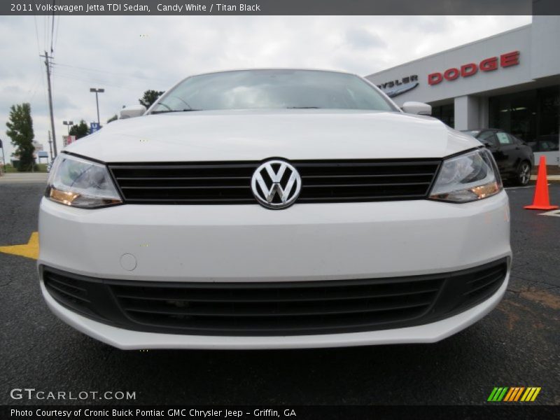 Candy White / Titan Black 2011 Volkswagen Jetta TDI Sedan