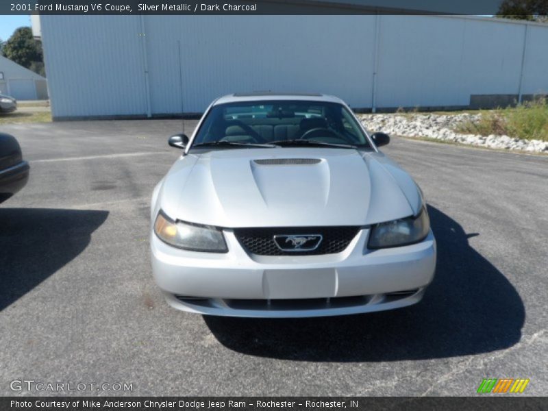 Silver Metallic / Dark Charcoal 2001 Ford Mustang V6 Coupe