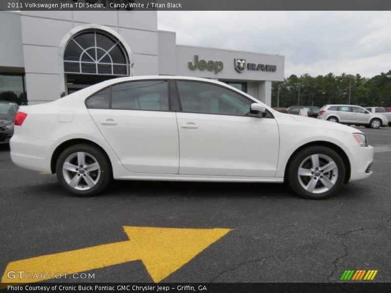 Candy White / Titan Black 2011 Volkswagen Jetta TDI Sedan
