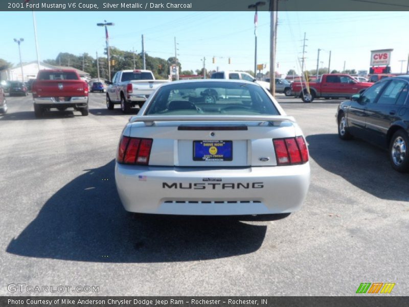 Silver Metallic / Dark Charcoal 2001 Ford Mustang V6 Coupe