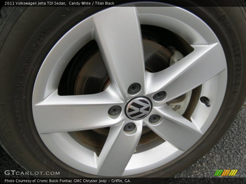 Candy White / Titan Black 2011 Volkswagen Jetta TDI Sedan