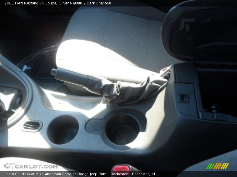Silver Metallic / Dark Charcoal 2001 Ford Mustang V6 Coupe