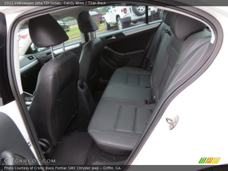 Candy White / Titan Black 2011 Volkswagen Jetta TDI Sedan