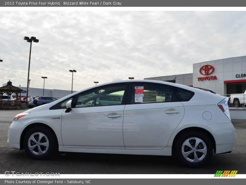Blizzard White Pearl / Dark Gray 2013 Toyota Prius Four Hybrid