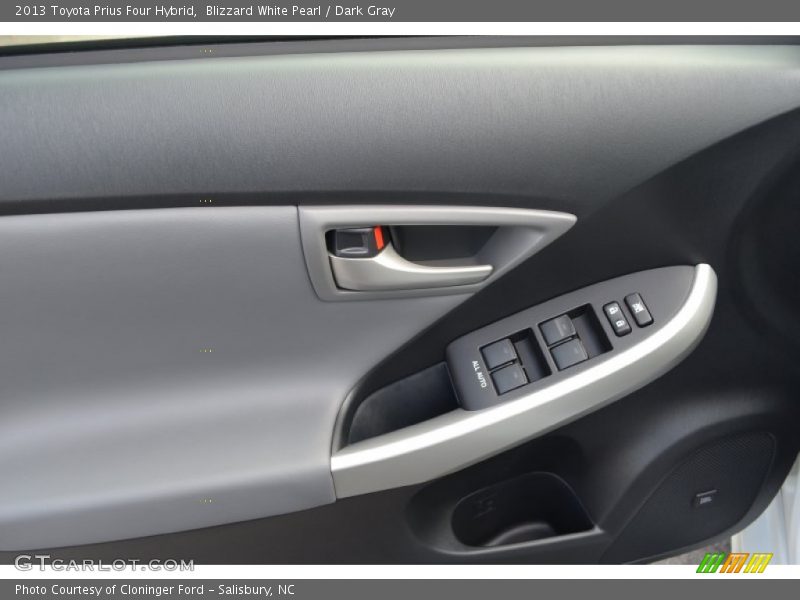 Blizzard White Pearl / Dark Gray 2013 Toyota Prius Four Hybrid