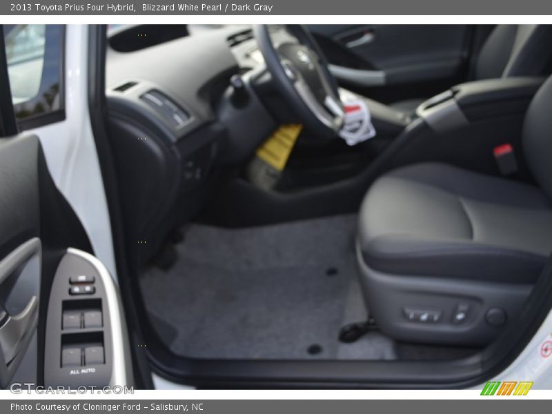 Blizzard White Pearl / Dark Gray 2013 Toyota Prius Four Hybrid