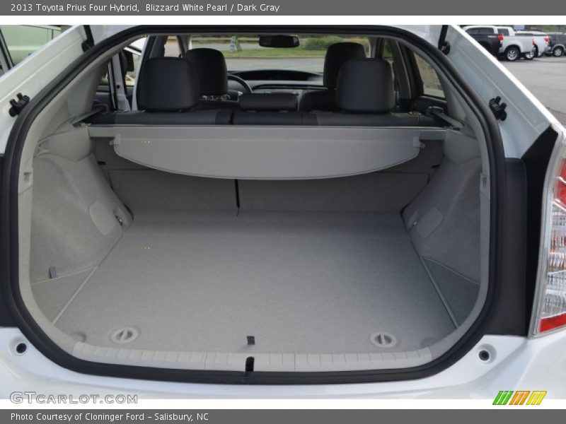 Blizzard White Pearl / Dark Gray 2013 Toyota Prius Four Hybrid