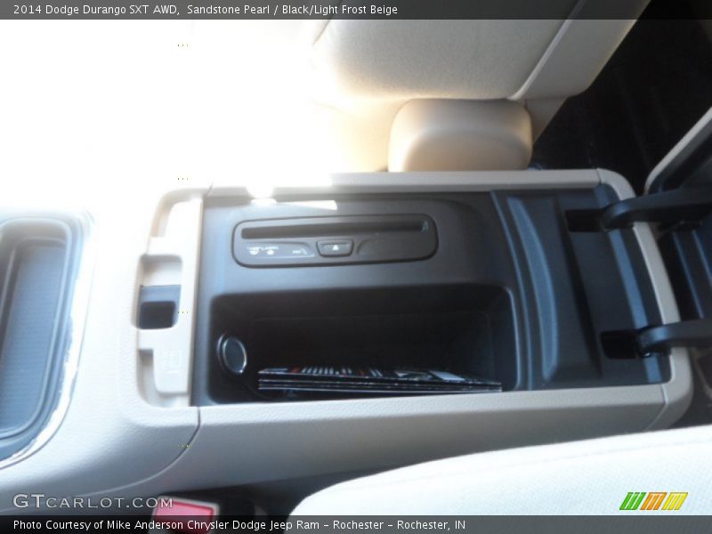 Sandstone Pearl / Black/Light Frost Beige 2014 Dodge Durango SXT AWD