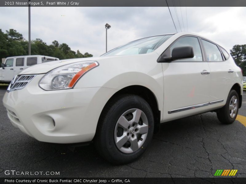 Pearl White / Gray 2013 Nissan Rogue S