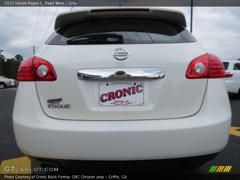 Pearl White / Gray 2013 Nissan Rogue S