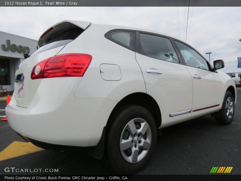 Pearl White / Gray 2013 Nissan Rogue S