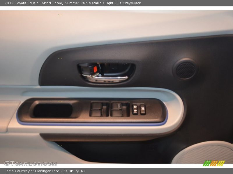 Summer Rain Metallic / Light Blue Gray/Black 2013 Toyota Prius c Hybrid Three