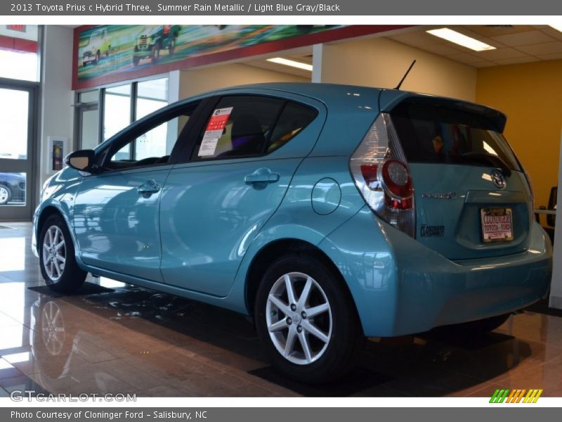 Summer Rain Metallic / Light Blue Gray/Black 2013 Toyota Prius c Hybrid Three