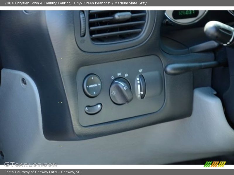 Onyx Green Pearlcoat / Medium Slate Gray 2004 Chrysler Town & Country Touring