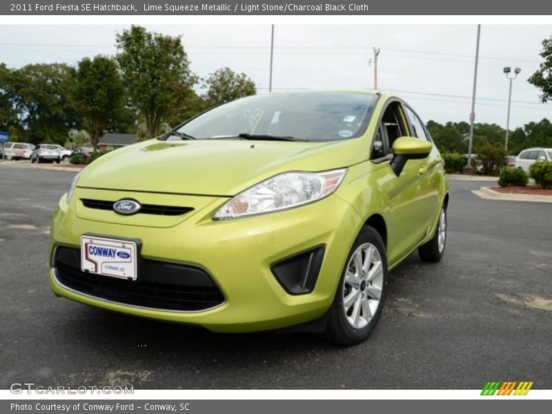 Lime Squeeze Metallic / Light Stone/Charcoal Black Cloth 2011 Ford Fiesta SE Hatchback