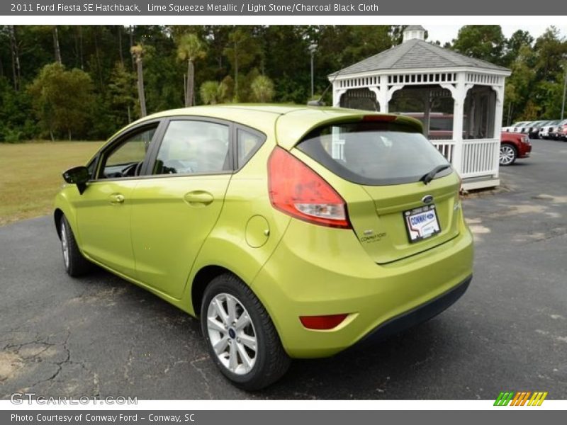 Lime Squeeze Metallic / Light Stone/Charcoal Black Cloth 2011 Ford Fiesta SE Hatchback