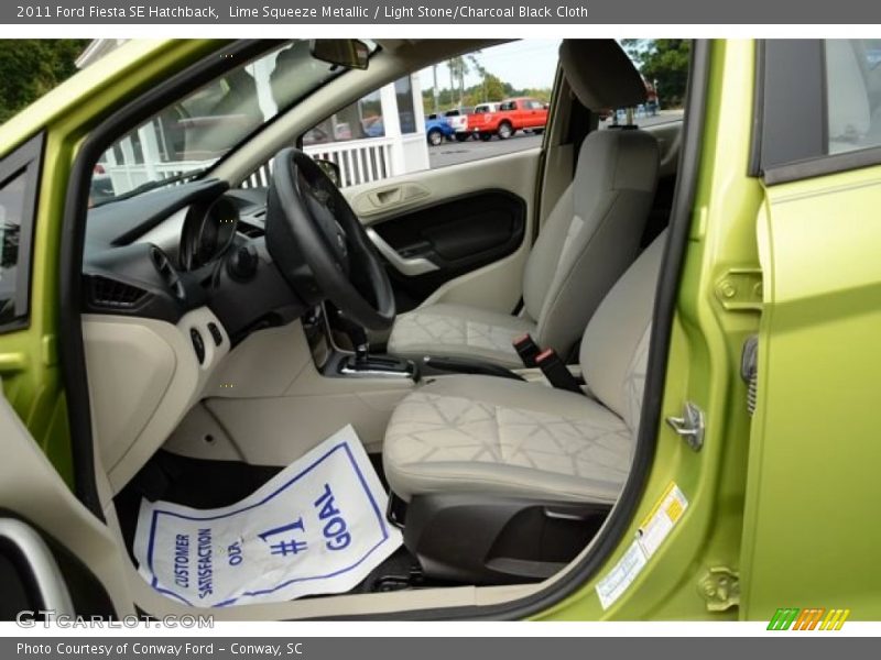 Lime Squeeze Metallic / Light Stone/Charcoal Black Cloth 2011 Ford Fiesta SE Hatchback
