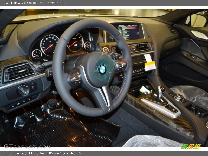 Dashboard of 2014 M6 Coupe