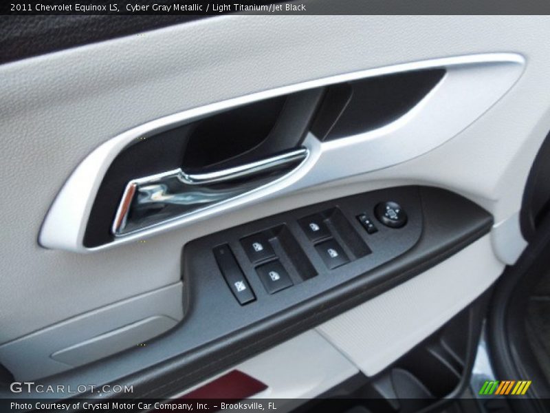 Cyber Gray Metallic / Light Titanium/Jet Black 2011 Chevrolet Equinox LS
