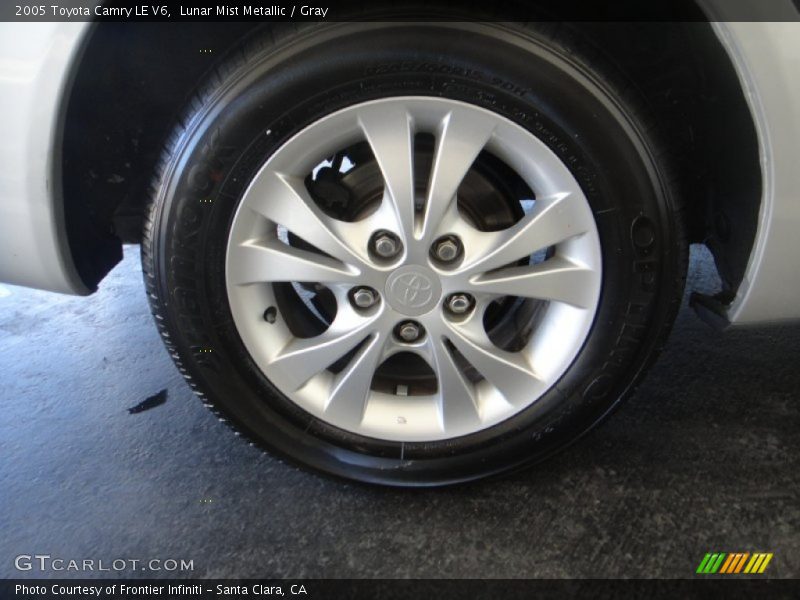 Lunar Mist Metallic / Gray 2005 Toyota Camry LE V6