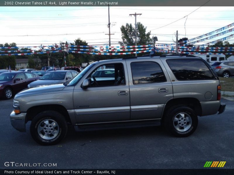 Light Pewter Metallic / Tan/Neutral 2002 Chevrolet Tahoe LT 4x4