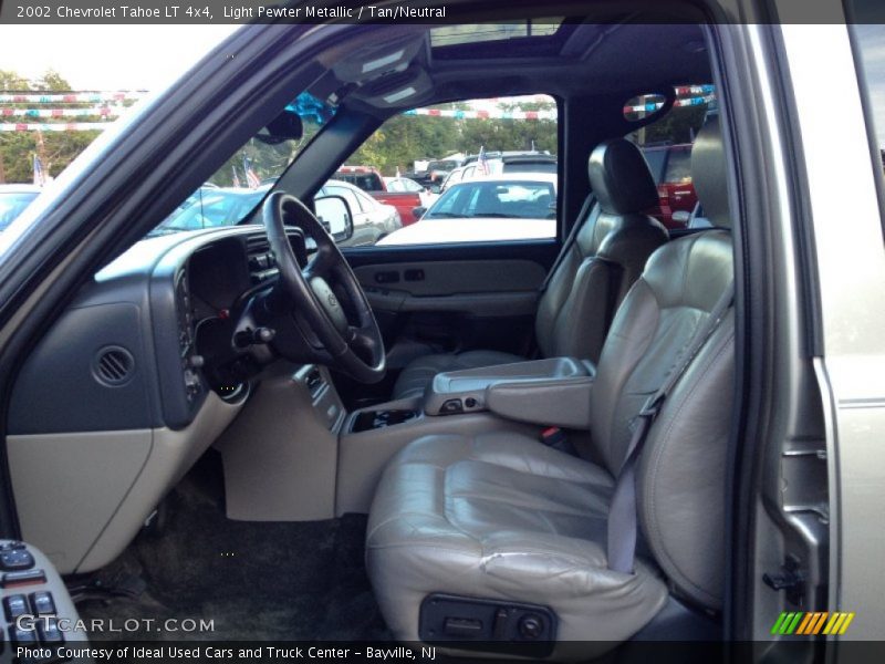 Light Pewter Metallic / Tan/Neutral 2002 Chevrolet Tahoe LT 4x4