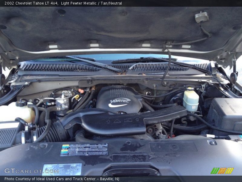 Light Pewter Metallic / Tan/Neutral 2002 Chevrolet Tahoe LT 4x4
