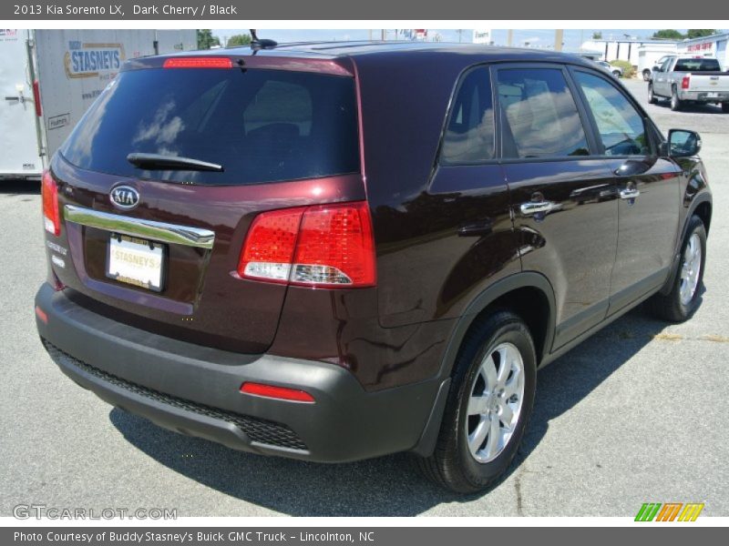 Dark Cherry / Black 2013 Kia Sorento LX