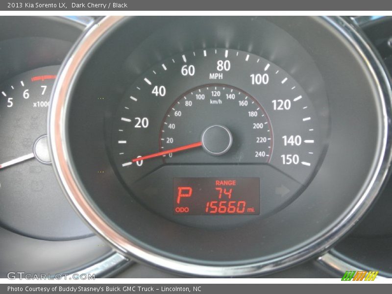 Dark Cherry / Black 2013 Kia Sorento LX