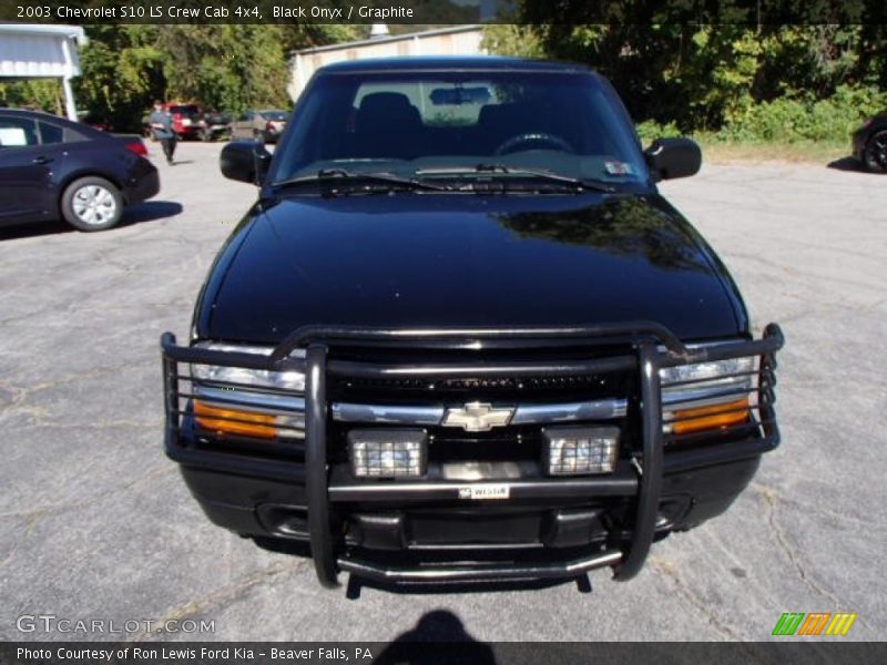 Black Onyx / Graphite 2003 Chevrolet S10 LS Crew Cab 4x4