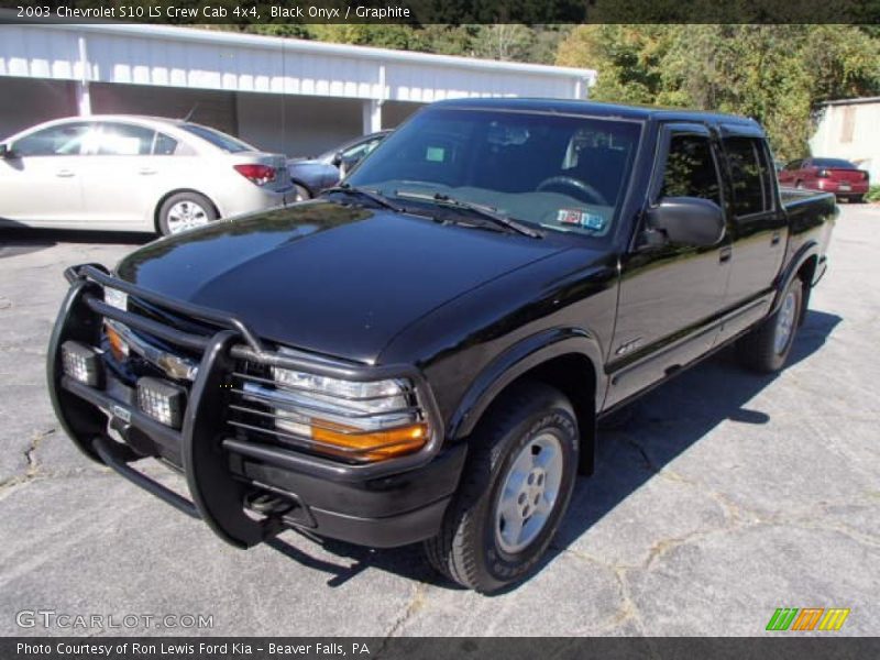 Black Onyx / Graphite 2003 Chevrolet S10 LS Crew Cab 4x4