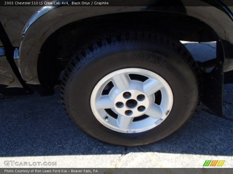 Black Onyx / Graphite 2003 Chevrolet S10 LS Crew Cab 4x4