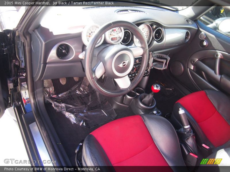 Jet Black / Tartan Red/Panther Black 2005 Mini Cooper Hardtop